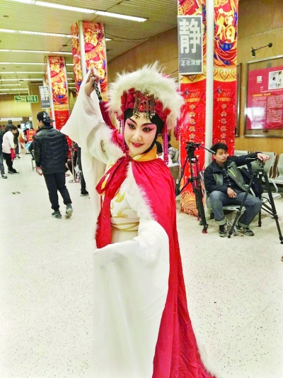 汉剧亮相鸡年央视春晚