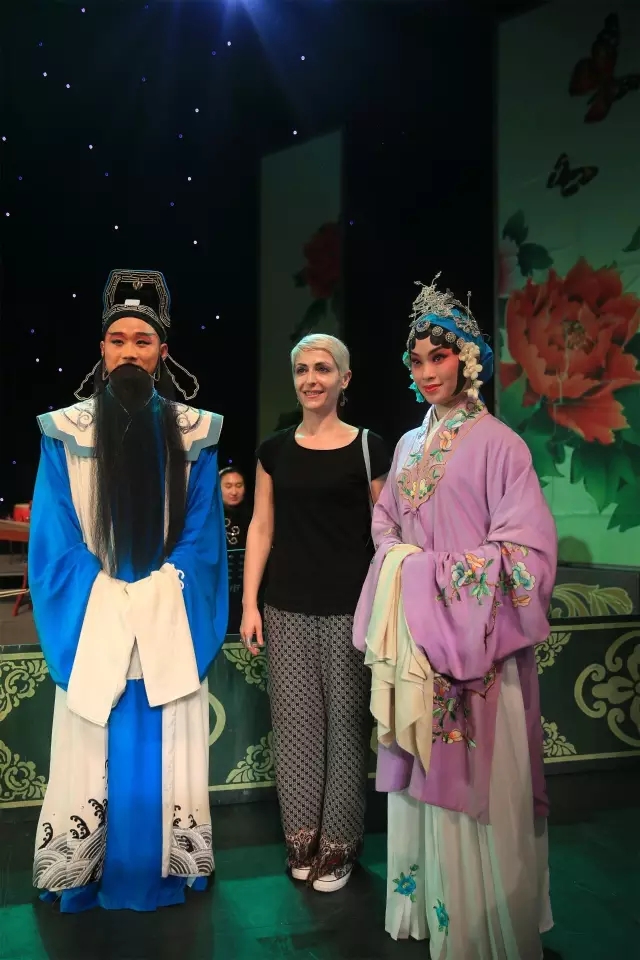 中东欧国家作曲家采风团莅临市汉剧传习中心开展采风活动