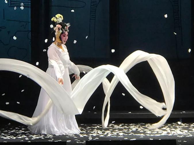 汉剧《霓裳长歌》