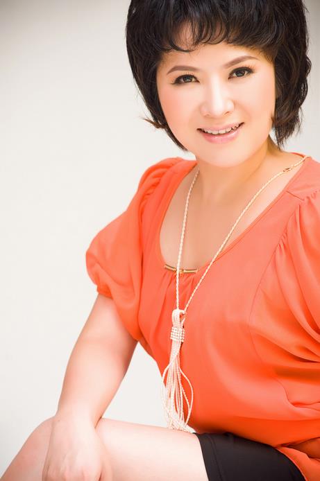 汉剧老旦演员：洪晓瑜