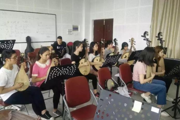 《汉韵风华》梅州广东汉乐协会十周年庆典暨梅州市客都女子广东汉乐团首场汇报演出