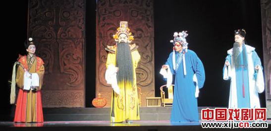 大型闽西汉剧历史剧《史碑鉴》首次彩排