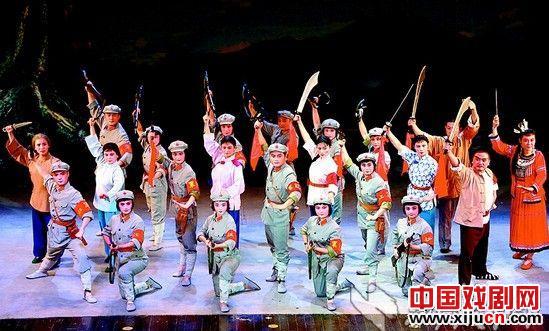 汉剧青春版《红色娘子军》将亮相&ldquo;中国梦&middot;庆祝新中国成立65周年优秀剧目展演&rdquo;活动