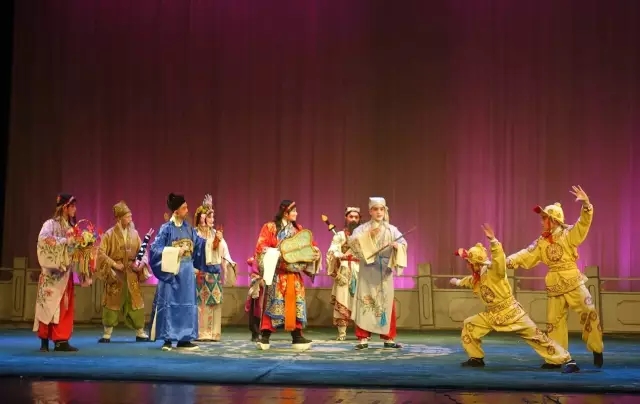 汉剧《八仙闹海》