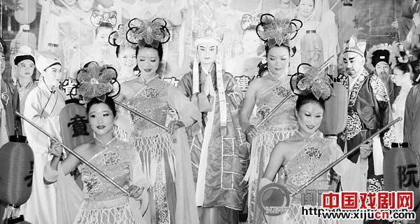 古装汉剧《定光佛传奇》首演