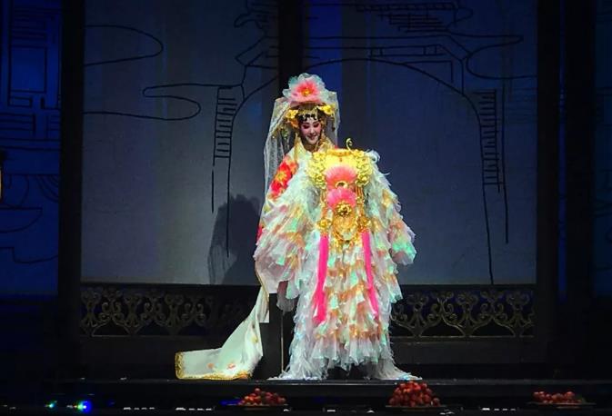 汉剧《霓裳长歌》