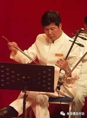 浅谈广东汉剧汉乐头弦的演奏