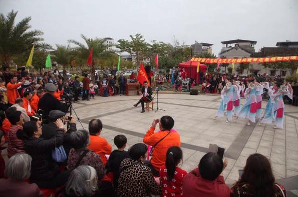 广东&ldquo;红色文艺轻骑兵，新春走基层&ldquo;文化惠民演出走进江北西区珍珠公园广场