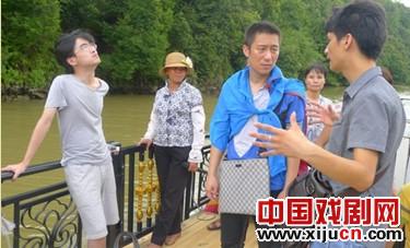 李仙花陪同广东汉剧电影《白门柳》剧组采风