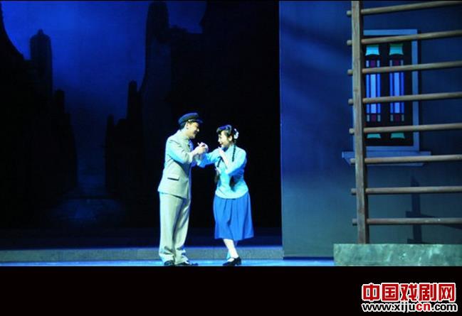 汉剧《诗娘》首映，&ldquo;南国牡丹&rdquo;大放异彩