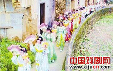 原生态歌舞《采茶灯》