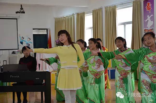 宁陕小学举行汉剧课堂教学活动