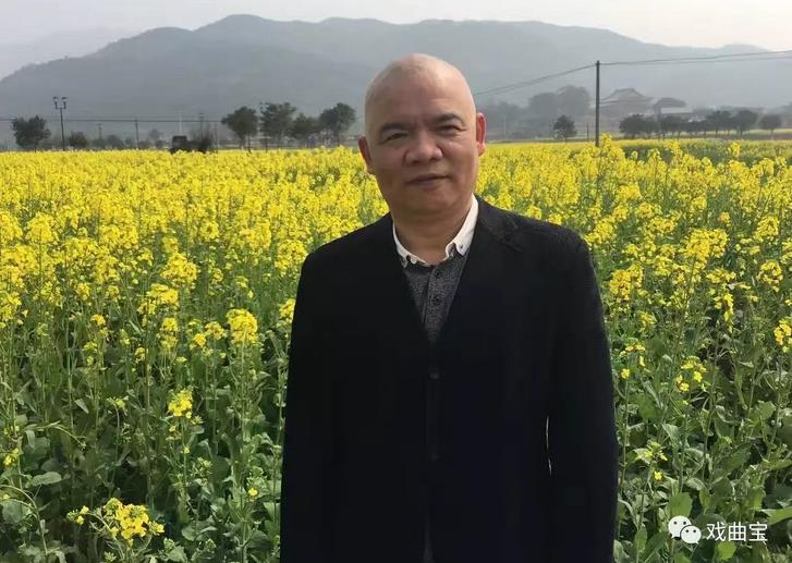 【戏&middot;闻】也许你的身边也有一位他&mdash;&mdash;汉剧收藏达人彭超