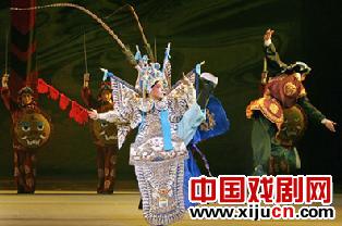 浙江昆剧团在第四届昆剧艺术节摘金夺银