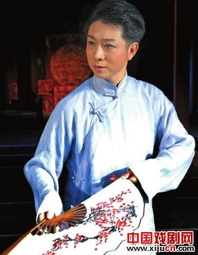 男旦刘铮演活昆曲大师燕少梅