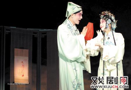 青春版《牡丹亭》门票成为&ldquo;光棍节&rdquo;抢手货