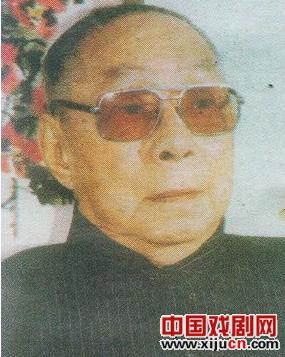 昆剧泰斗俞振飞&ldquo;听着昆曲入睡的婴儿&rdquo;