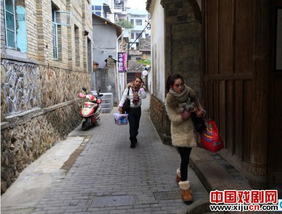 汤显祖故居听昆曲