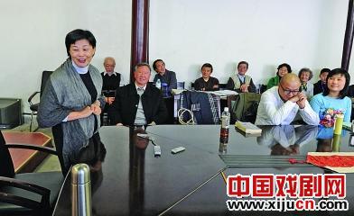 昆曲粉丝&ldquo;斗唱&rdquo;