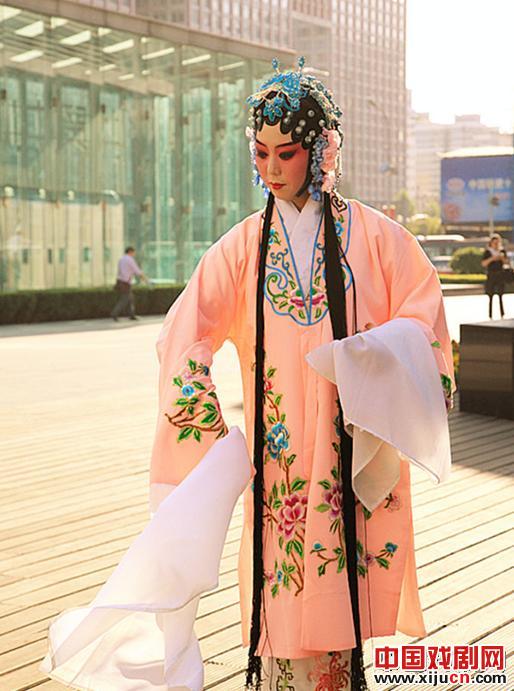 昆曲，一朵慢慢绽放的花