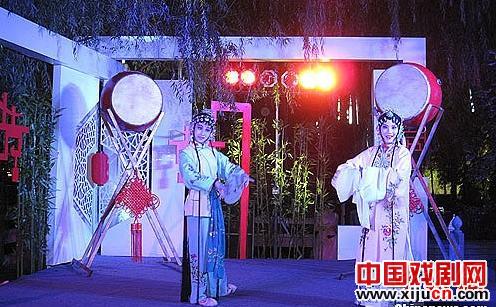 昆曲弹词名家盛小云、金丽生共贺中秋