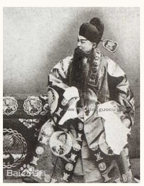 王泊生在京剧《宝莲灯》中担任角色