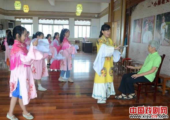 小昆班亮绝活演出《长生殿&middot;小宴》《玉簪记&middot;琴挑》