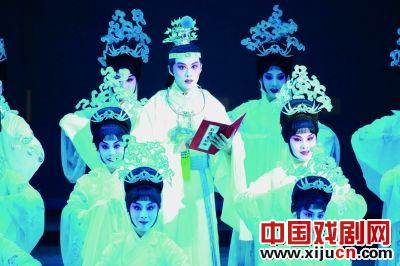 缔造昆曲《红楼梦》传奇