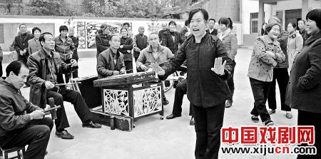 村民原创秦腔剧《逛世园》大获好评