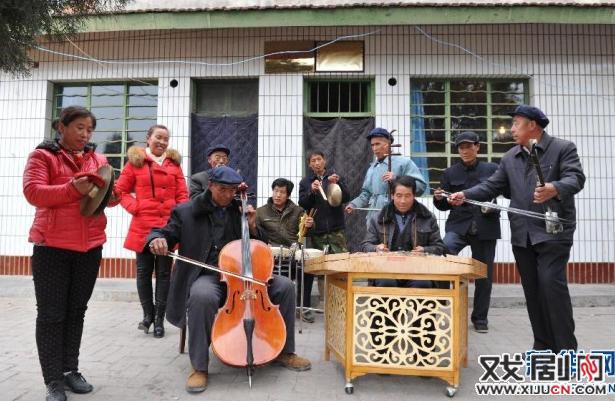 乡村里的秦腔草台班冬日演出忙