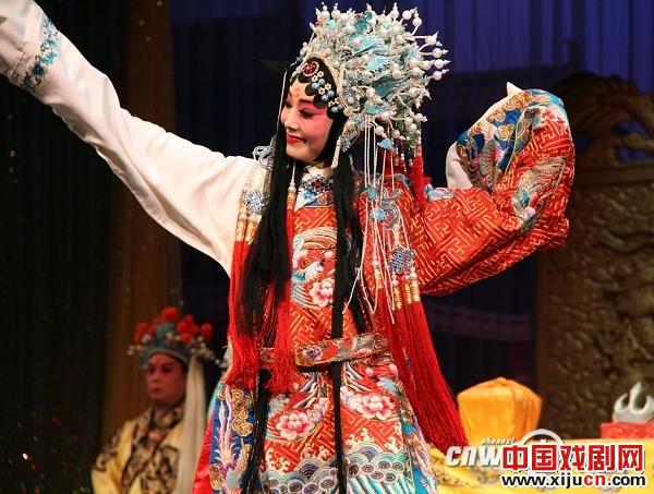 秦腔《宇宙锋》剧情太曲折