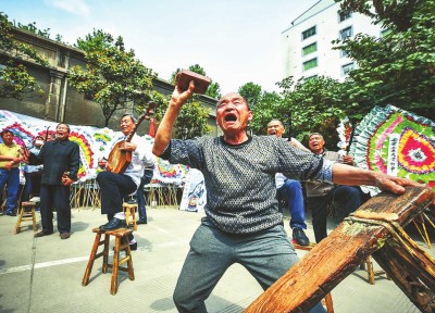 白鹿原上悲怆秦腔哭巨匠