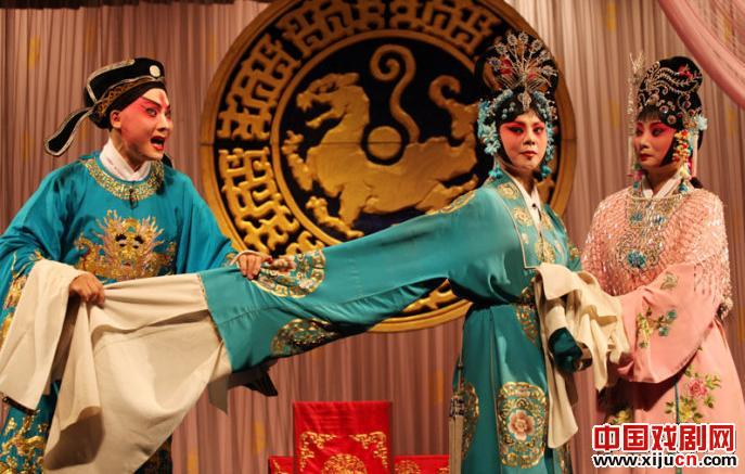 秦腔王子李东锋《盗虎符》里身手不凡赢得满堂彩