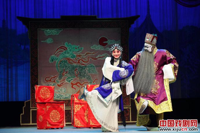 红酒醉人&mdash;&mdash;由秦腔《宇宙锋》说开去