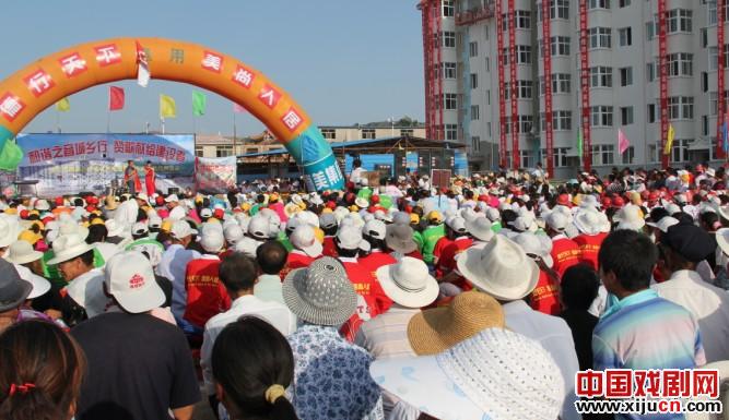 甘肃静宁&ldquo;和谐之音城乡行&mdash;赞歌献给建设者&rdquo;慰问演出