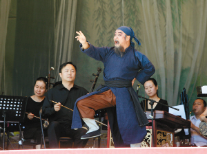 三意社迎百年华诞将秦腔名剧《火焰驹》《杨门女将》送至革命老区