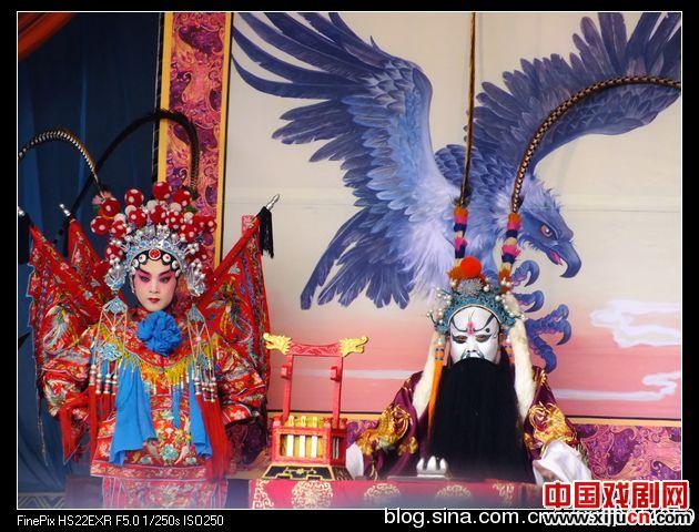 西安秦腔剧院三意社在天水上演《金沙滩》