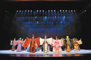 卫小莉、秦腔小生演员张涛摘得梅花表演奖