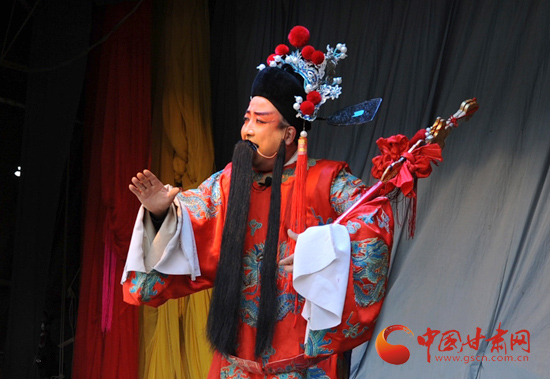 麦积区社棠镇绵诸村举行秦腔文艺汇演