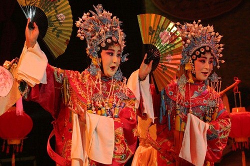 传统文化的守望者：盎然