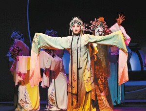 李梅领衔秦腔《再续红梅缘》一人饰两角