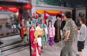 秦腔电影《锁麟囊》首映