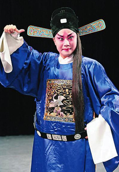 秦腔电影《周仁回府》：愿当艺术现代化的破冰船