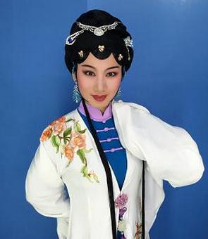 潮剧新秀詹春湘精彩演绎《唐婉》获省第八届中青年戏剧演艺大赛金奖