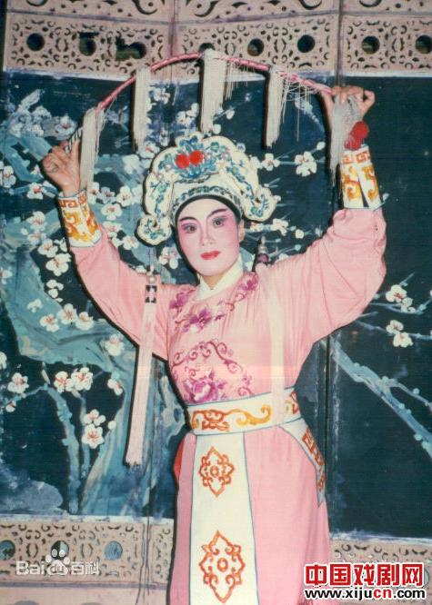 驰骋舞台五十载――记我市著名潮剧演员许淑婉