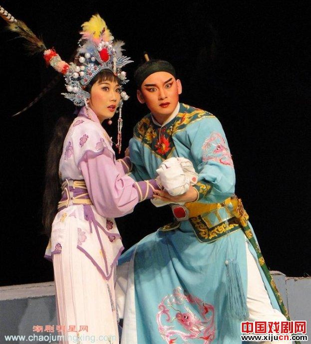 三十年，我的潮剧十字绣