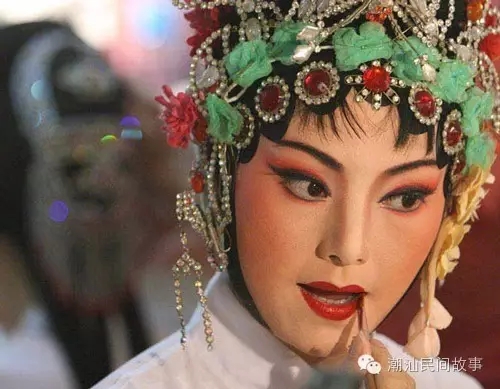 父母无修世，卖囝去做戏