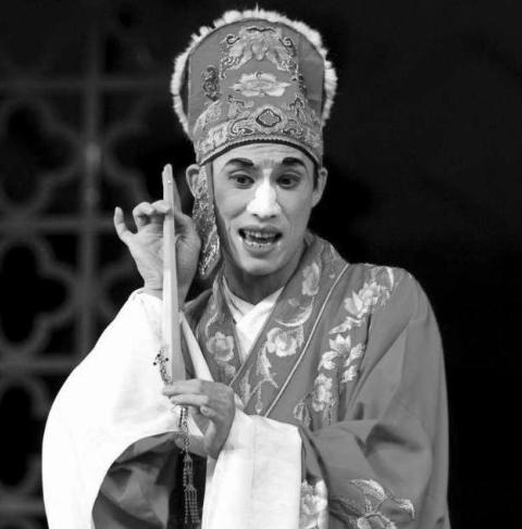 从《闹钗》看潮剧&ldquo;项衫丑&rdquo;