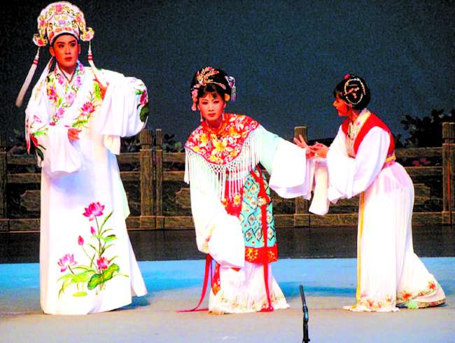 猴年潮剧舞台芳菲竞放 好戏连台