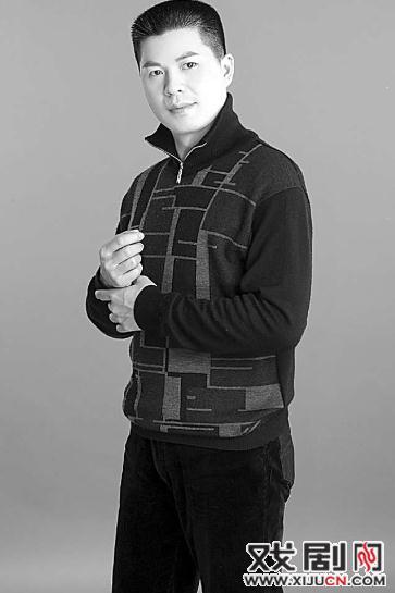 林初发：在传统中间汲取艺术养分